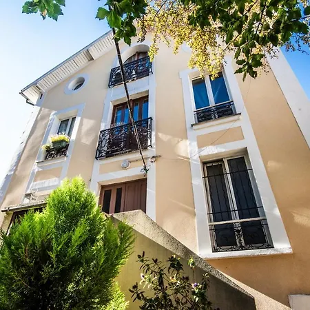 10 Pressense Apartment Puteaux