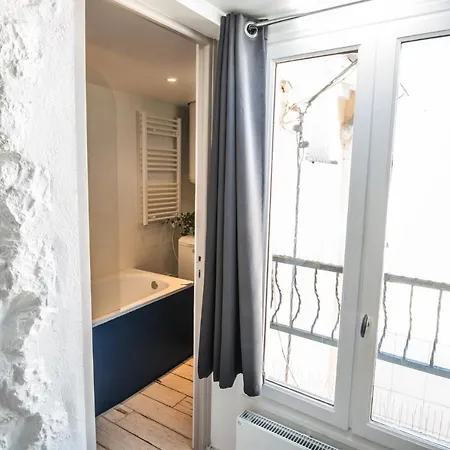 Apartment 10 Pressense